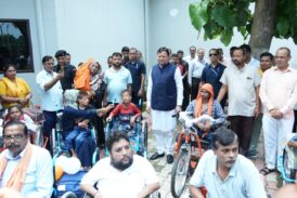 मुख्यमंत्री धामी ने सुनीं जनसमस्याएं, अधिकारियों को त्वरित समाधान के दिए निर्देश
