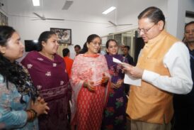 मुख्यमंत्री से विभिन्न कर्मचारी संगठनों के प्रतिनिधिमंडलों ने की भेंट