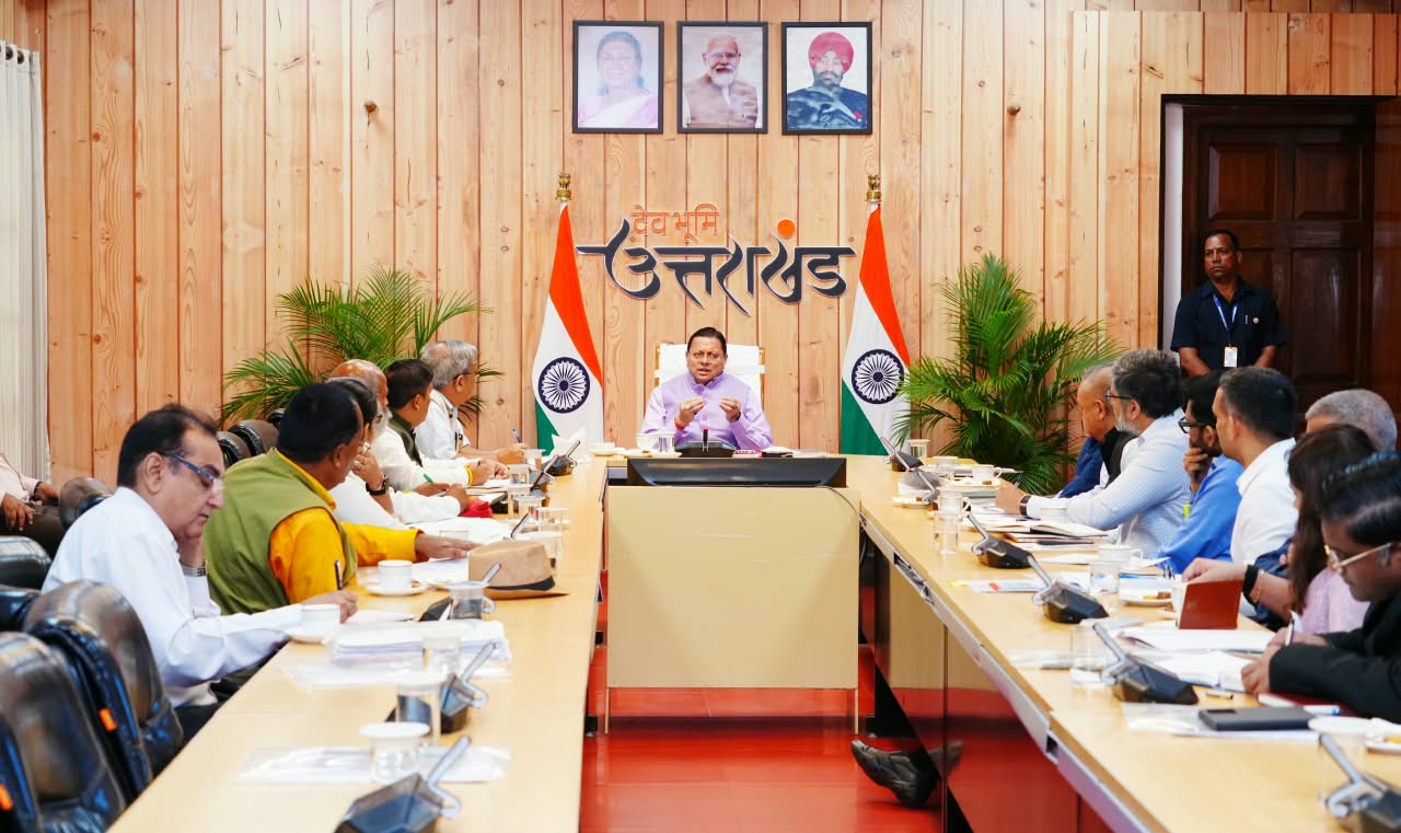 मुख्यमंत्री ने ग्राम्य विकास एवं पलायन निवारण आयोग की बैठक में दिए निर्देश