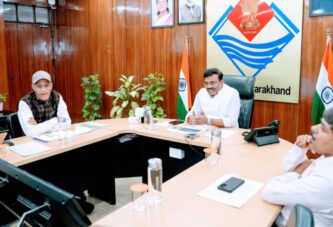 मुख्य सचिव ने उत्तराखण्ड इंटीग्रेटेड हॉर्टिकल्चर डेवलपमेंट प्रोजेक्ट के संबंध में अधिकारियों के साथ बैठक ली