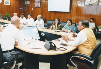 मुख्य सचिव ने तकनीकी शिक्षा विभाग की समीक्षा की
