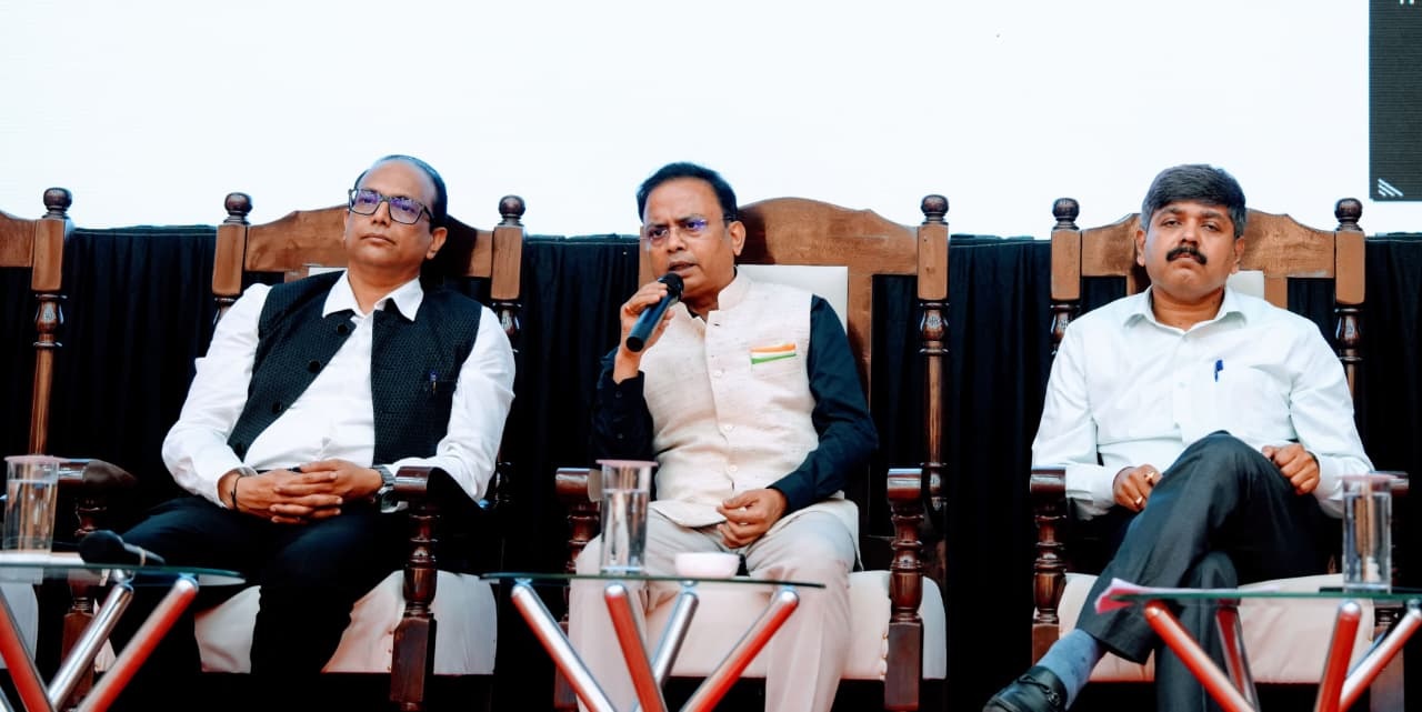 “Viksit Uttarakhand Vision 2047” पर गहन चर्चा हेतु High Level Brainstorming बैठक का आयोजन
