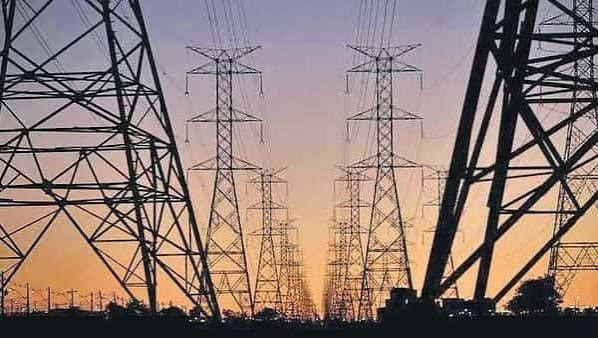 प्रदेश के ऊर्जा निगमों की सेवाओं को आवश्यक सेवा घोषित