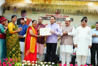 मुख्यमंत्री धामी बोले सरकार महिला, युवा और ग्रामीण उद्यमियों को आत्मनिर्भर बनाने के लिए समर्पित